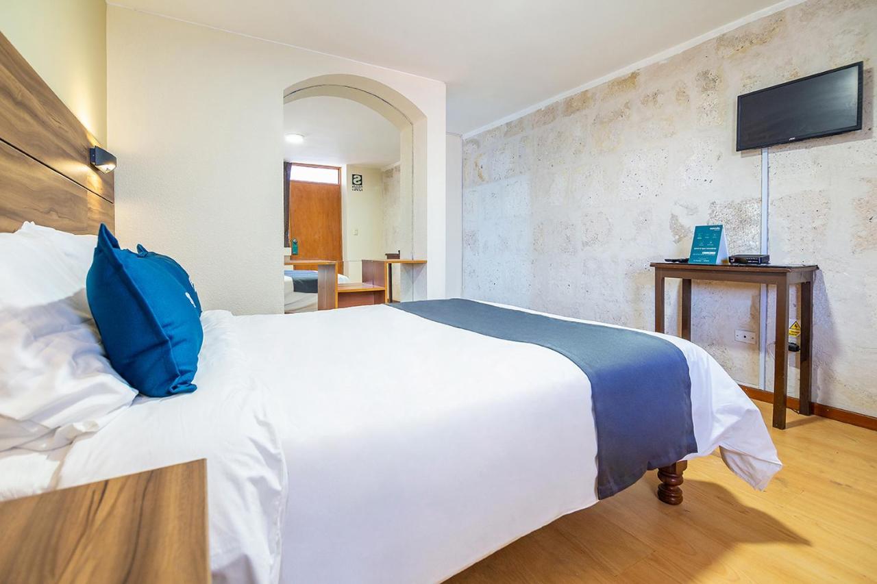 Hotel Mosna アレキパ エクステリア 写真