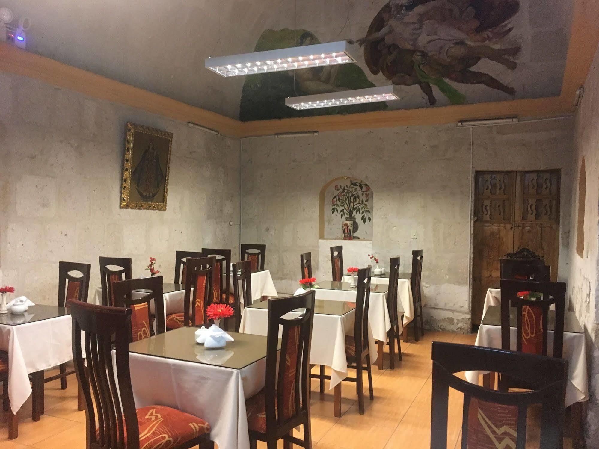 Hotel Mosna アレキパ エクステリア 写真